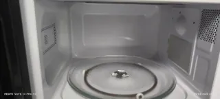 Microondas con Grill 20L