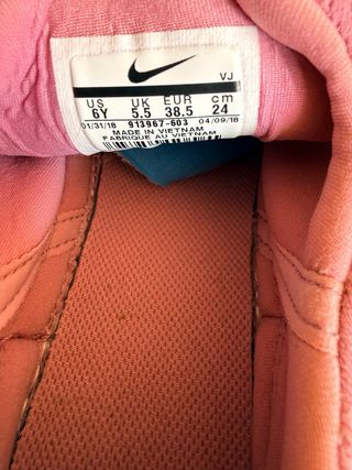 Zapatillas Nike Rosa,se uso una vez,escucho oferta