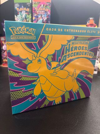 Caja Entrenador Élite Pokémon Héroes Ascendentes