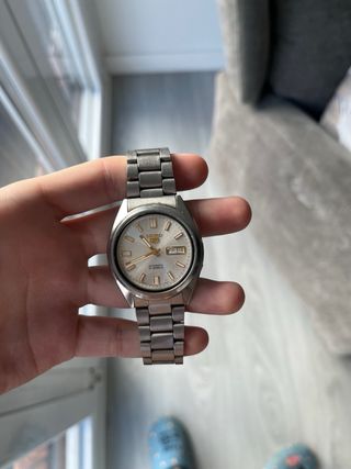 Reloj Seiko 5 Automático Oro y Plata