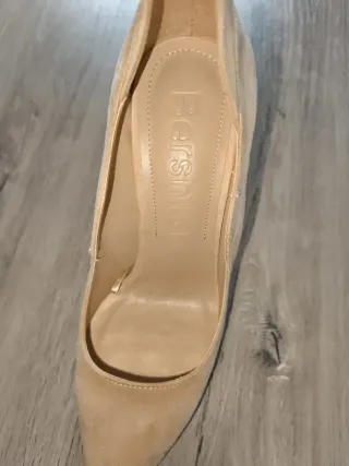 Zapatos de tacón rosa nude ante