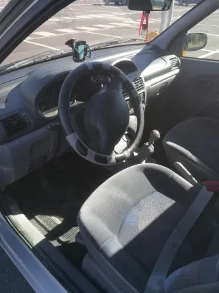 Renault Clio 2000