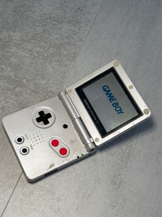 Nintendo Game Boy Advance SP Plata