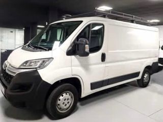 Portes,mudanzas y transportes Vallés