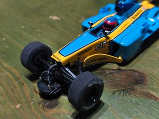 Superslot Hornby Renault F1 R23 Alonso.Accidentado