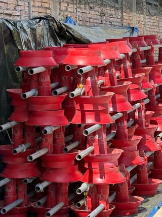 Comederos y tetinas Jordano