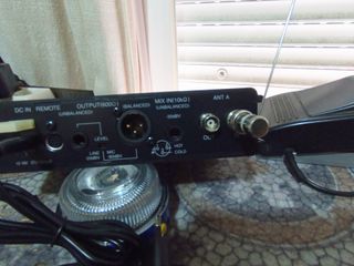 Receptor Diversiti Inalámbrico TOA WT-4800 UHF