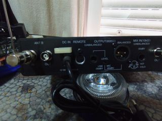 Receptor Diversiti Inalámbrico TOA WT-4800 UHF