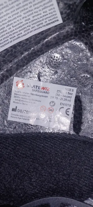 Casco Skate Wiz Diseño Espacial