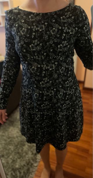 Vestido negro estampado floral