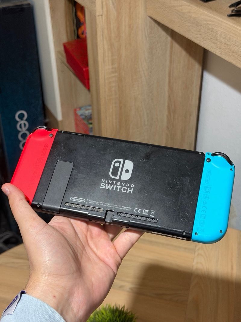 Nintendo Switch V2 (Batería Mejorada) + Accesorios afbeelding 9