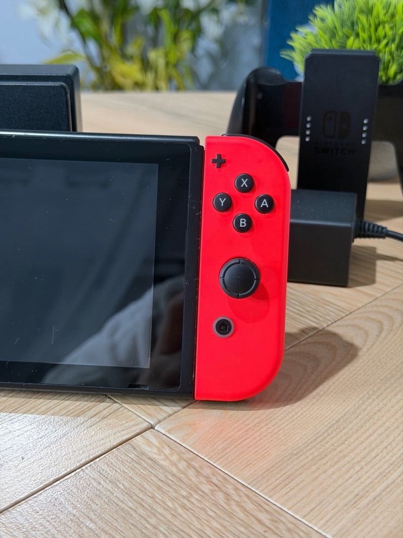 Nintendo Switch V2 (Batería Mejorada) + Accesorios afbeelding 5
