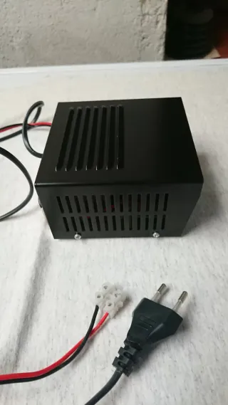 transformador de corriente de 220V a 12V - 5A