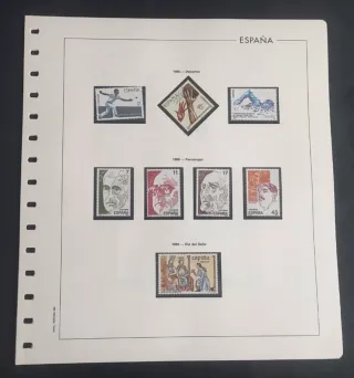Año 1986 sellos ESPAÑA completo + 9 hojas