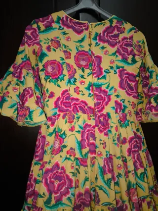 Vestido flamenco amarillo mostaza con flores