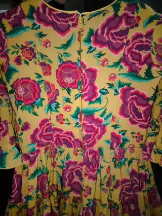 Vestido flamenco amarillo mostaza con flores