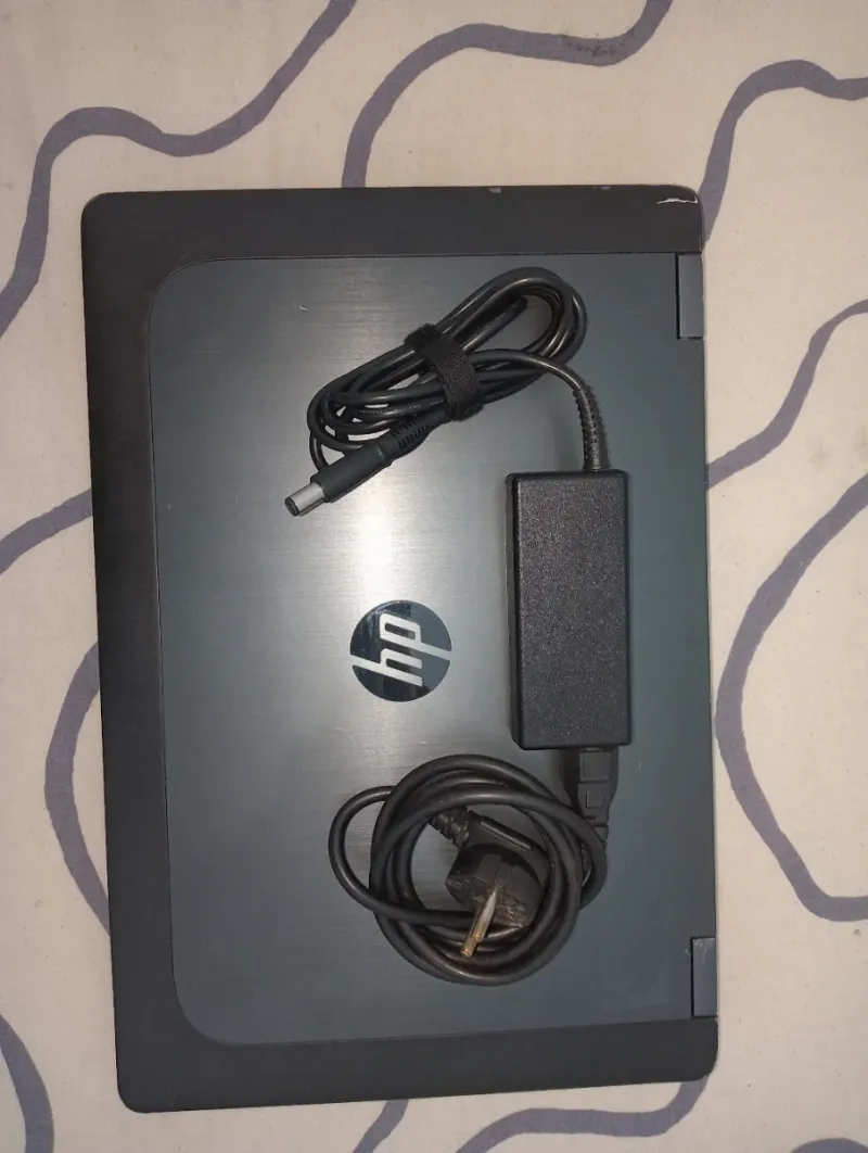 Portátil hp zbook 15