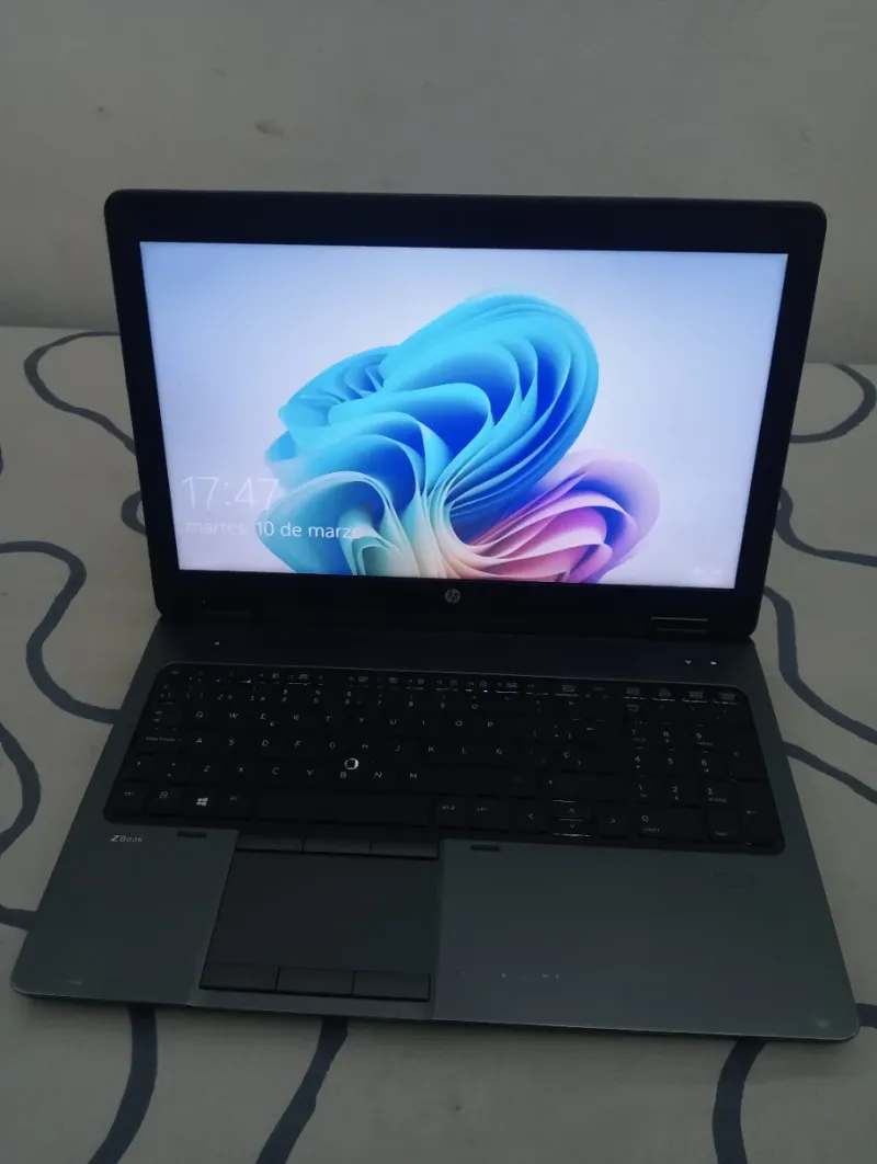 Portátil hp zbook 15 afbeelding 5