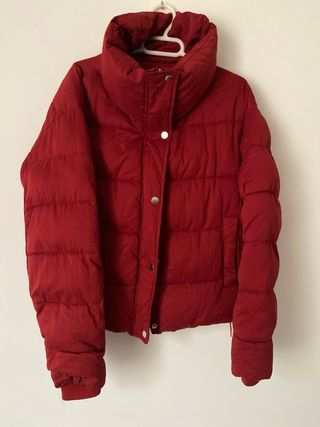 Abrigo acolchado rojo talla S