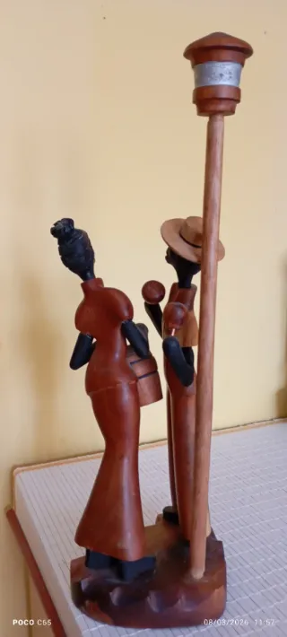 Figuras de madera cubanas