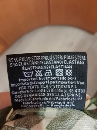 Vestido largo estampado verde y beige.