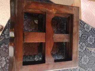 Pupitre de madera para libros