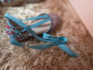 Alpargatas Azul y Rojo, con cuña