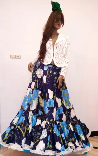 Flamenca/Gitana/Sevillana/Faralaes Falda y Camisa