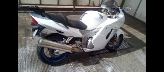 Honda CBR 1100 XX Blanca