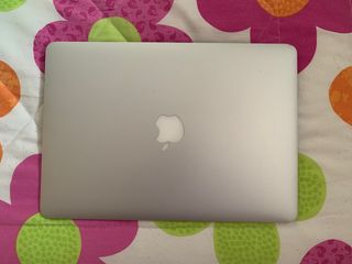 MacBook Air High Sierra + Cargador