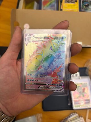 Carta Pokémon Giratina V y Mewtwo GX