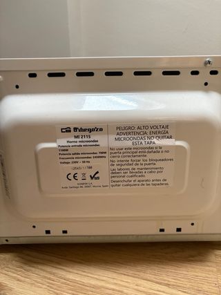 Microondas Orbegozo Blanco
