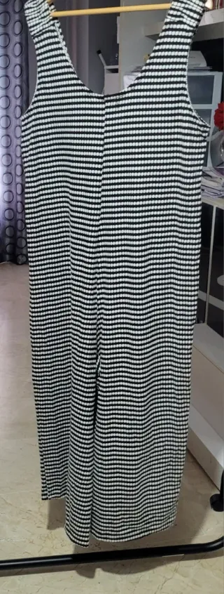 Mono de rayas blanco y negro talla XL