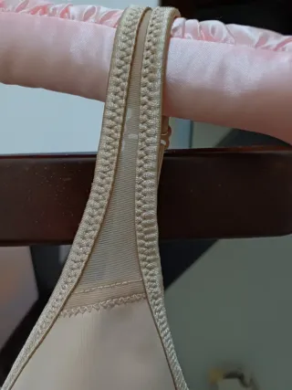 Reggiseno con ferretto beige