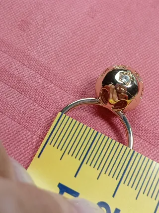 Anello oro con sfera e zirconi
