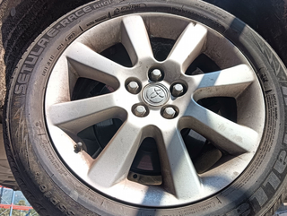 LLANTA TOYOTA AVENSIS BERLINA (T25) 1CDFTV