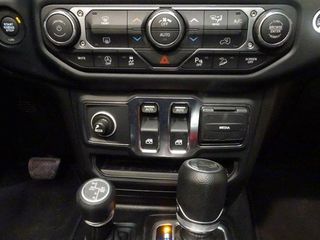 Jeep Wrangler 2.2 CRD 200CV Sport 8TX ED6