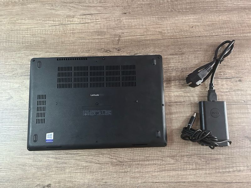 Dell Latitude 5490 Laptop + Cargador afbeelding 5