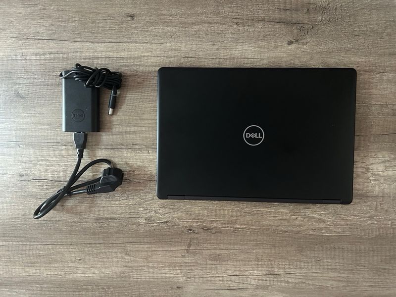Dell Latitude 5490 Laptop + Cargador afbeelding 2