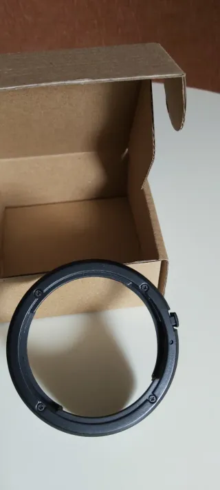 Paraluce EW-65B per obiettivi 52mm