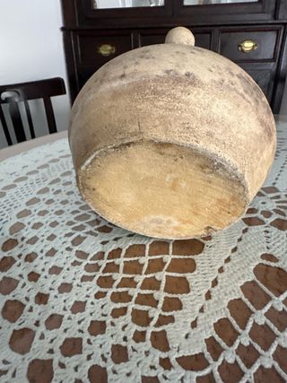 Botijo de cerámica rústico
