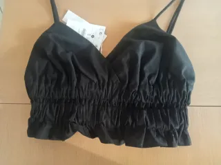 Top corto nero Bershka