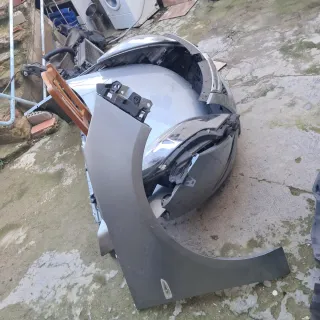 Frente Opel Zafira Tourer 2015