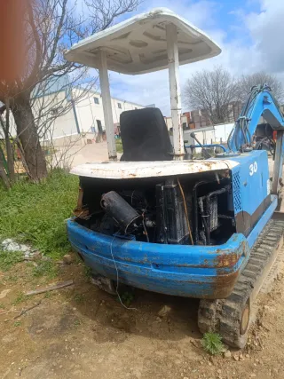 Mini excavadora Mitsubishi para arreglar o piezas