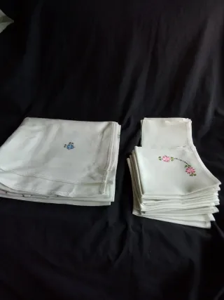 Mantelería antigua bordada