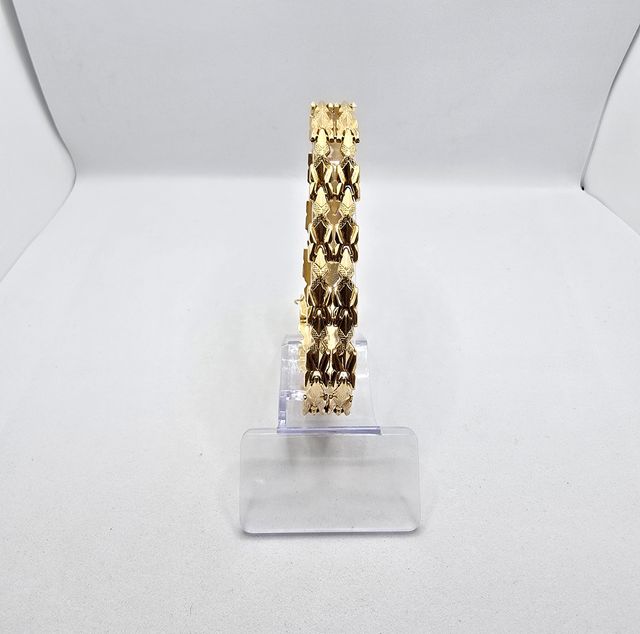 Pulsera de oro de 18k. Peso: 16.64 gr.