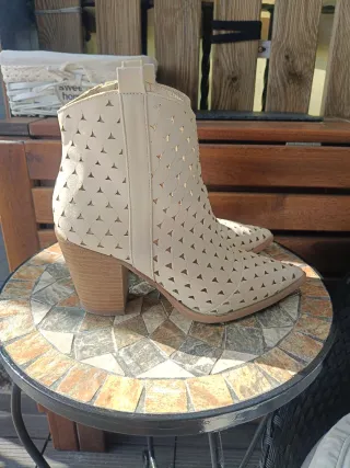 Stivaletti Corina Beige