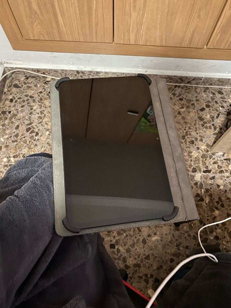Lenovo Tab M10 Gris/Negro afbeelding 2