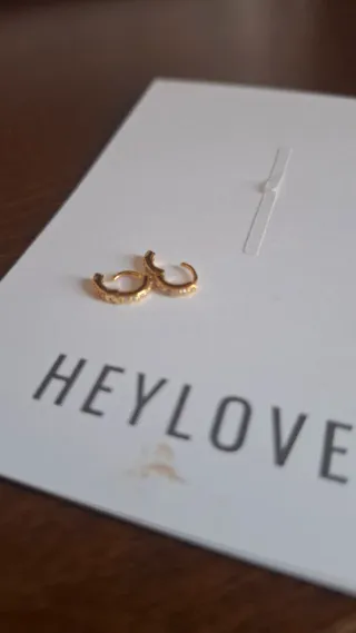 Nuevos pendientes dorados