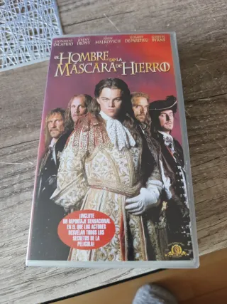 VHS El Hombre de la Máscara de Hierro